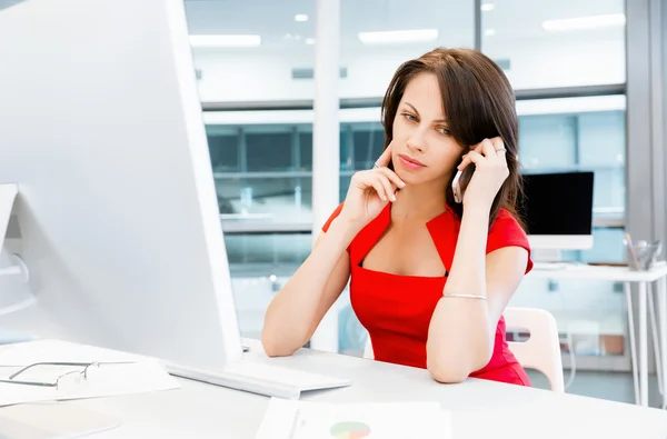 Modern successful business woman — Stock Photo, Image