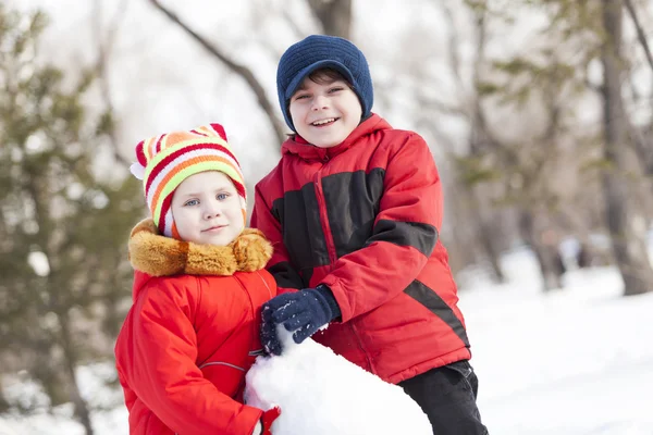 Winter active games — Stock Photo, Image