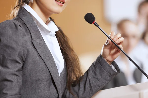 Speaker at stage — Stock Photo, Image
