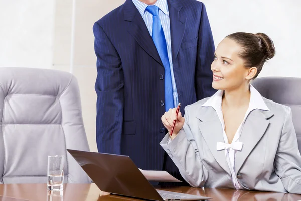 Augenblicke im Büro — Stockfoto