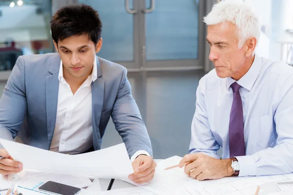 La discussione è la via per la soluzione — Foto Stock