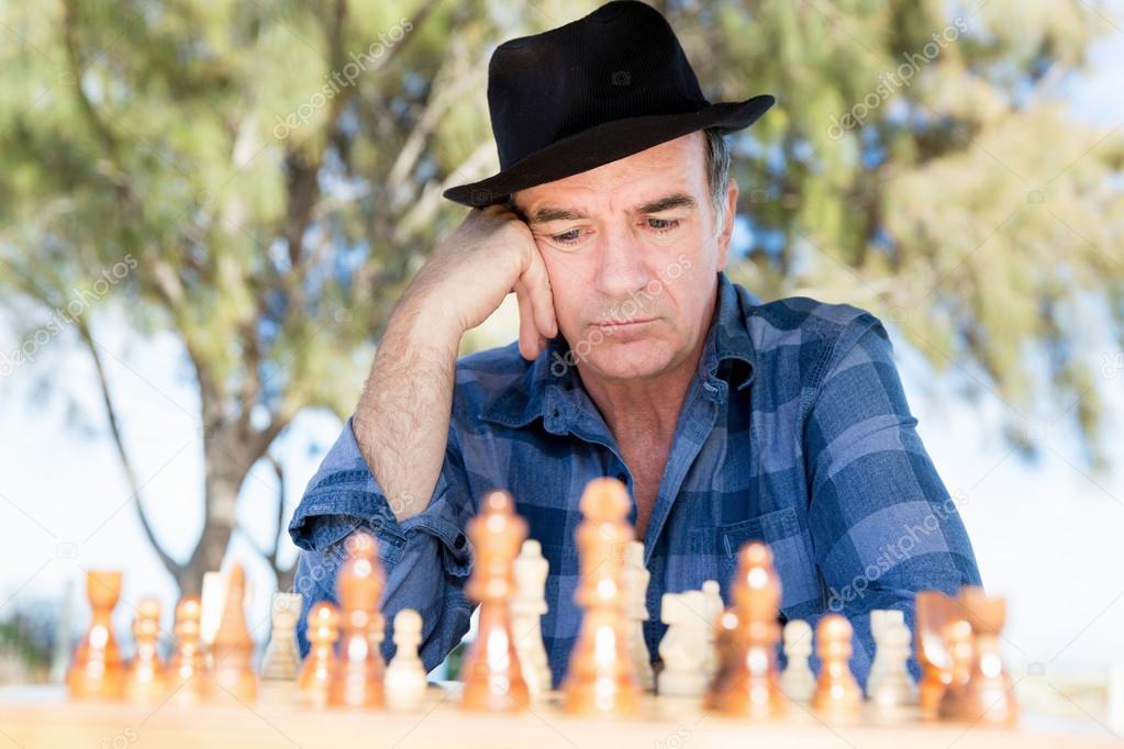 Thinking chess strategy