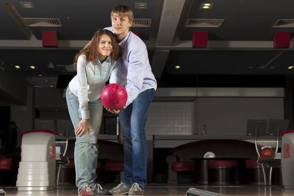 Hétvégén bowling — Stock Fotó