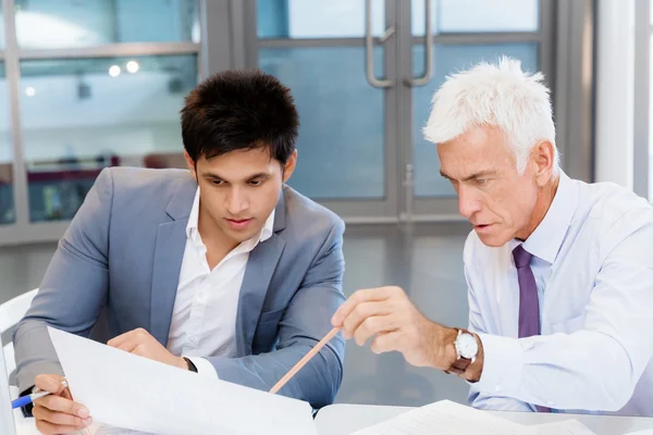 Diskussionen är vägen till lösning — Stockfoto