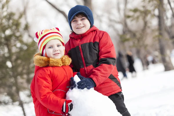 Aktive Winterspiele — Stockfoto