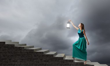 Karanlıkta kaybetti