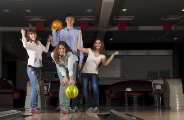 Hafta sonu arkadaşlarıyla