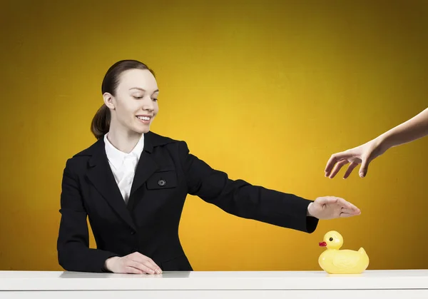 Woman and duck — Stock Photo, Image