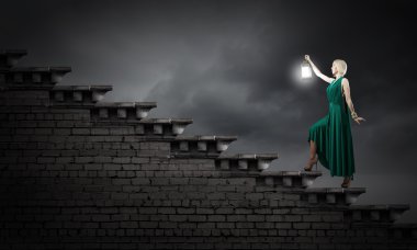 Karanlıkta kaybetti