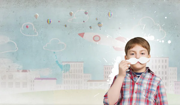 Niño con bigote —  Fotos de Stock