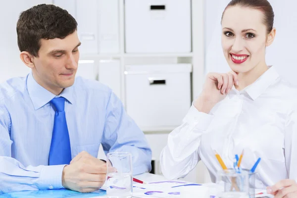 Trabajar en asociación — Foto de Stock