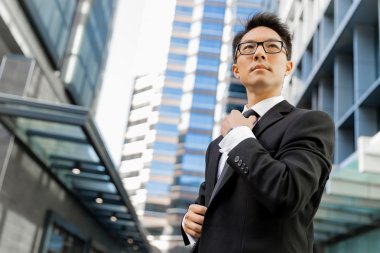 Benim iş konusunda ciddi