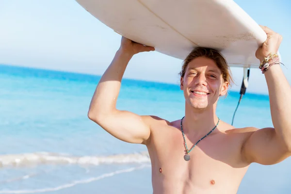 Pronti a colpire le onde — Foto Stock