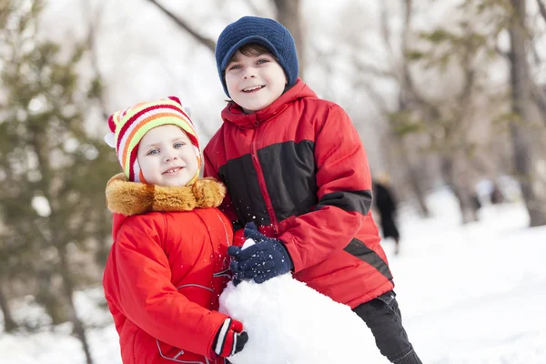 Winter active games — Stock Photo, Image