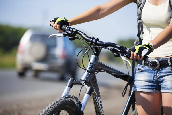 Passeio de bicicleta de verão — Fotografia de Stock