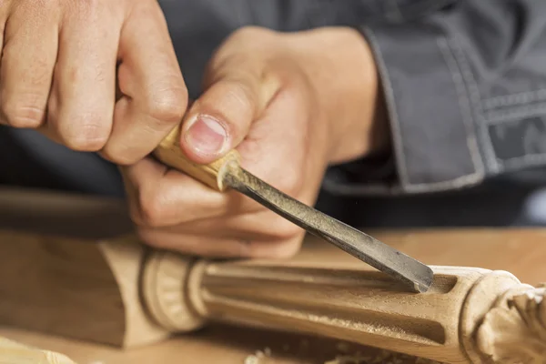 Falegname al lavoro — Foto Stock