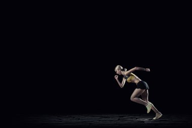 tam hızda