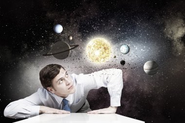 Uzay keşfetmek adam