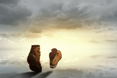 Yürüyüş Ayakkabıları