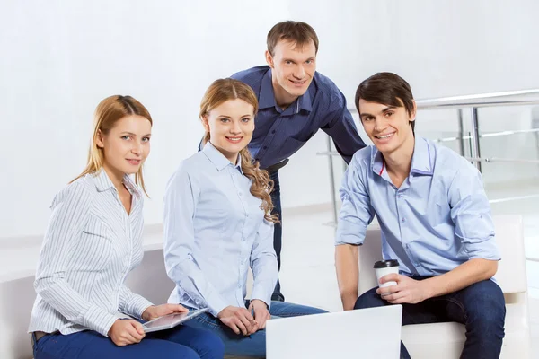 Zusammenarbeit für produktive Arbeit — Stockfoto