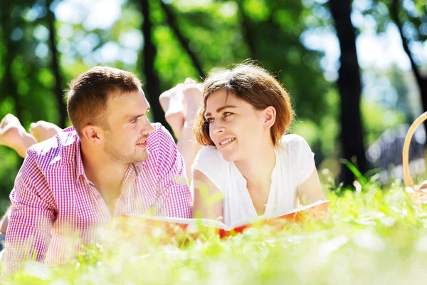 Wochenende im Park — Stockfoto