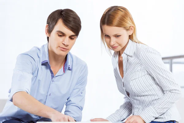 Zusammenarbeit für produktive Arbeit — Stockfoto