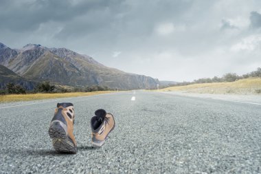 Yürüyüş Ayakkabıları