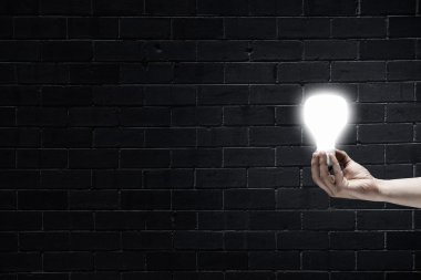 Karanlığın içinde ışık