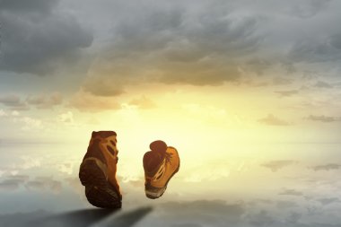 Yürüyüş Ayakkabıları