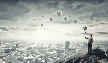 Ücretsiz ve dikkatsiz