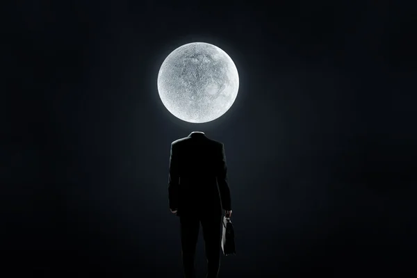 З місяцем на плечах — стокове фото