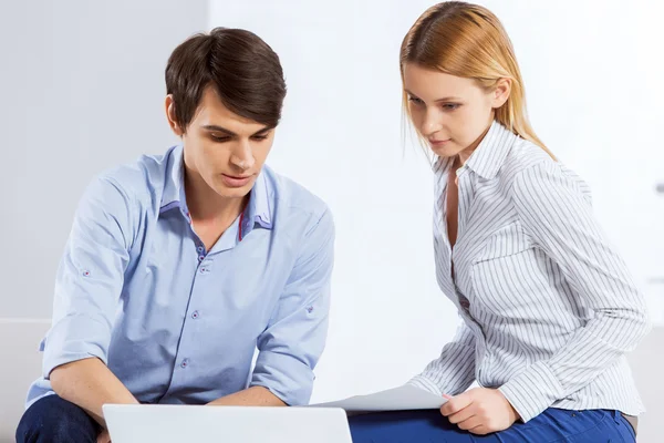 Zusammenarbeit für produktive Arbeit — Stockfoto