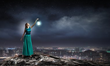 Karanlıkta kaybetti