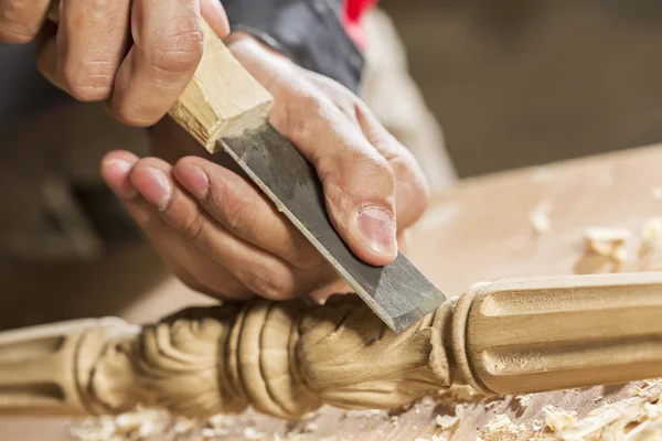 Tischler bei der Arbeit — Stockfoto