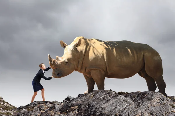 Soy lo suficientemente fuerte para hacerlo. — Foto de Stock