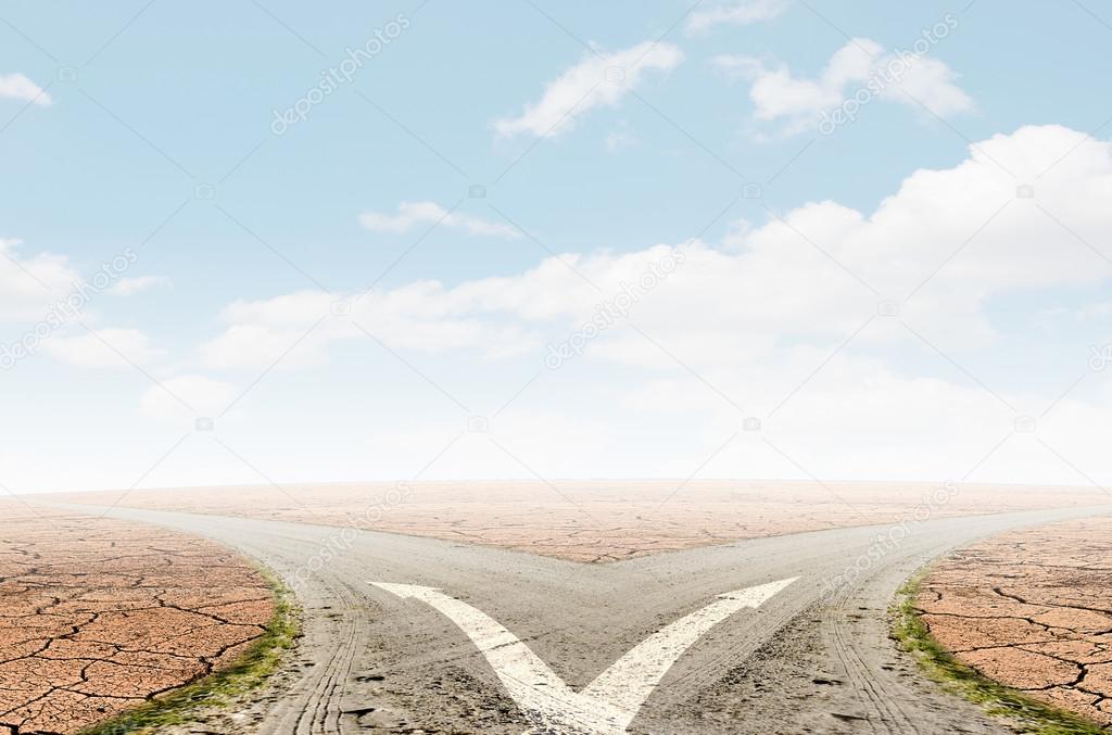 дорожный знак автомагистраль. у каждого свой путь. поговорки про дорогу. дорога другими словами. дорога путь.