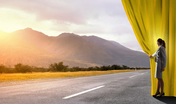 Yeni yollar ve bakış açıları — Stok fotoğraf