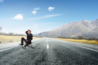 Sadece bir çocuk gibi