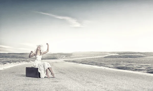 She is traveling light — Stock Photo, Image