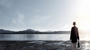 Yeni gün karşı karşıya