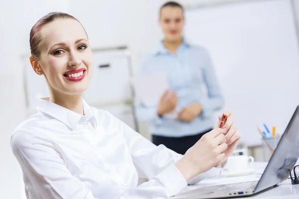 Zusammenarbeit in Partnerschaft — Stockfoto