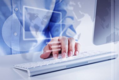 pc üzerinde çalışıyor