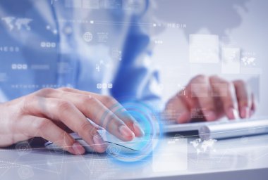 pc üzerinde çalışıyor