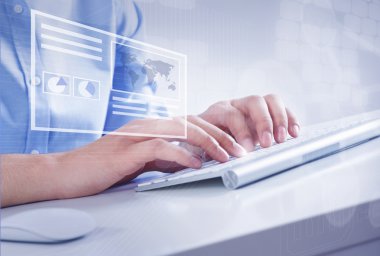 pc üzerinde çalışıyor