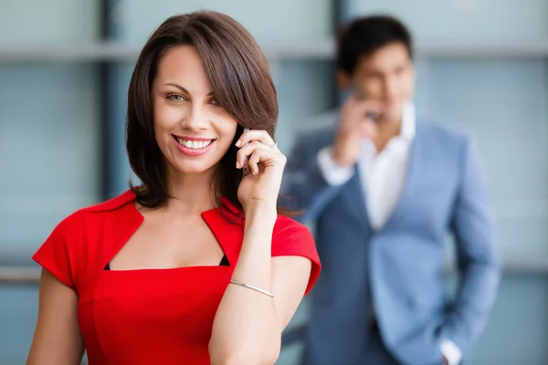 Mujer de negocios exitosa moderna — Foto de Stock