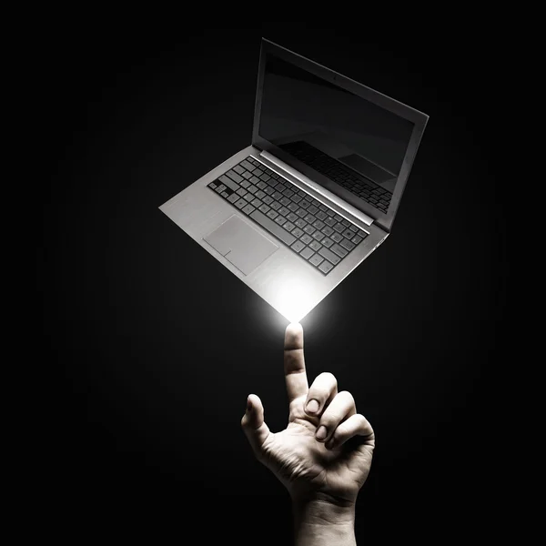 Presentare laptop — Foto Stock