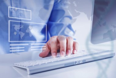 pc üzerinde çalışıyor