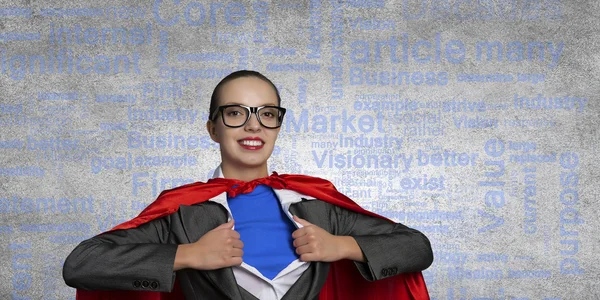 Superfrau zu sein braucht Kraft — Stockfoto