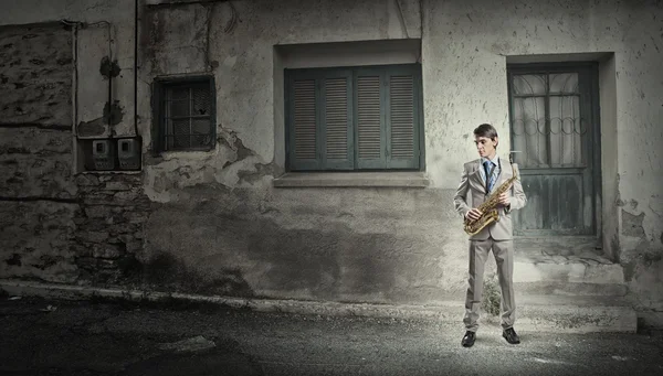 Beau saxophoniste. Image conceptuelle — Photo