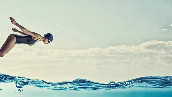 여자 수영 선수입니다. 컨셉 이미지 — 스톡 사진